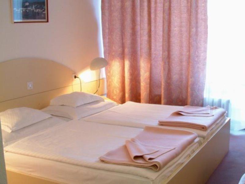 Lipa Hotel Lendava Extérieur photo